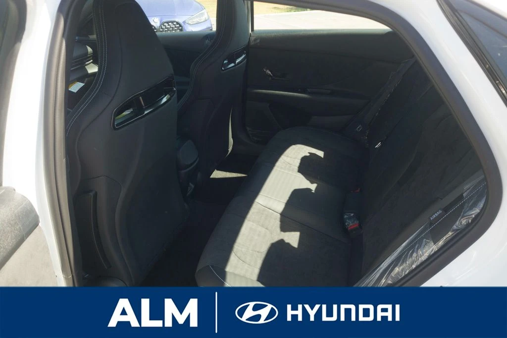 2026 Hyundai Elantra - Image 16 of 31
