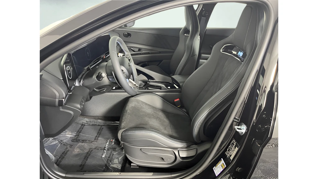 2026 Hyundai Elantra - Image 9 of 23