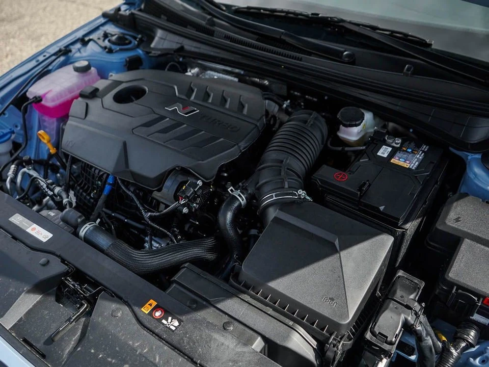 2026 Hyundai Elantra - Image 7 of 31