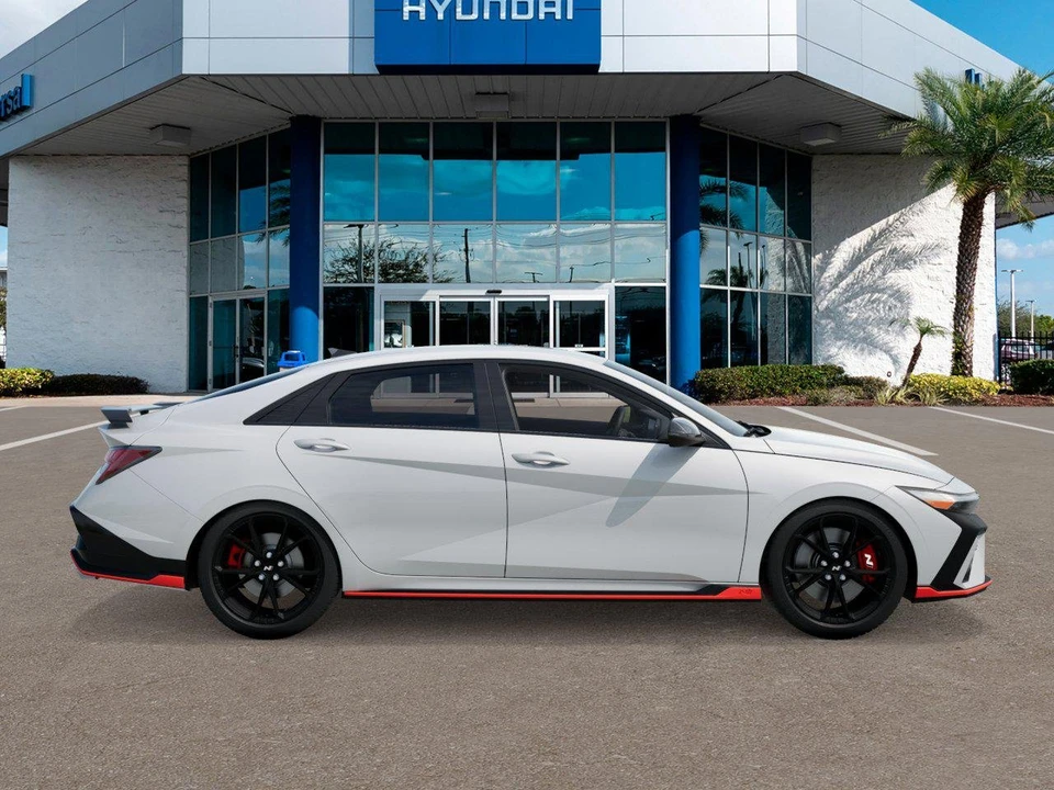 2026 Hyundai Elantra - Image 7 of 17