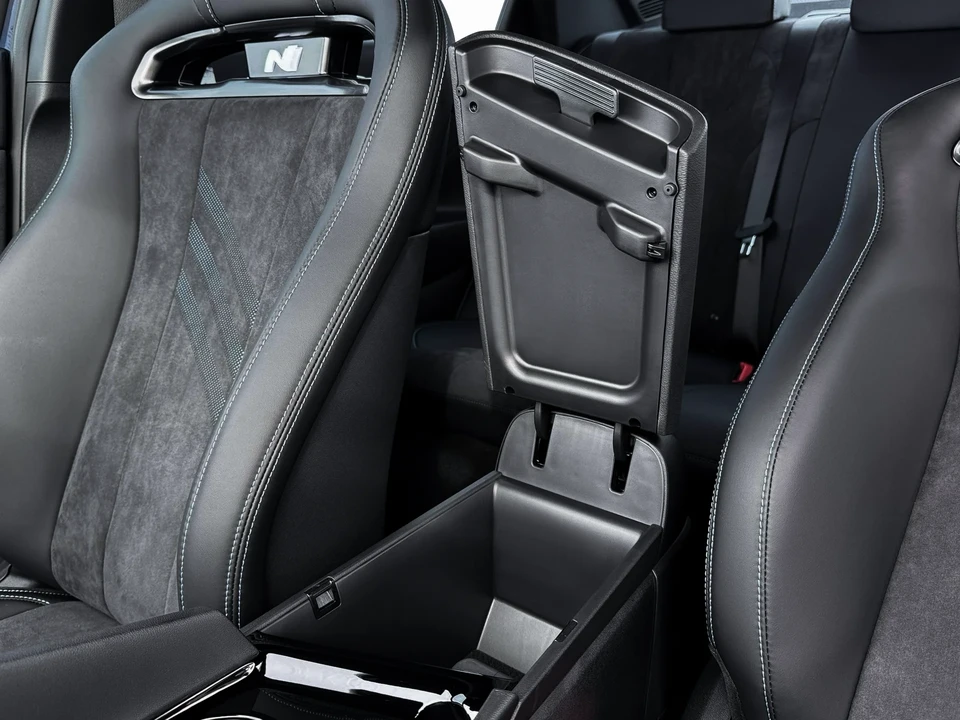 2026 Hyundai Elantra - Image 18 of 19