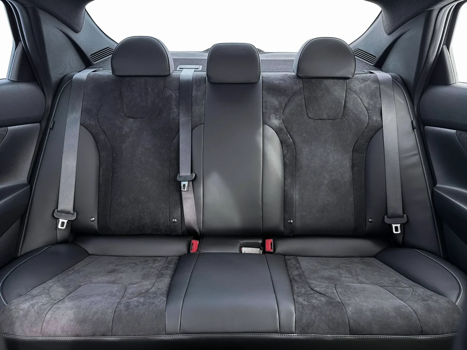2026 Hyundai Elantra - Image 16 of 19