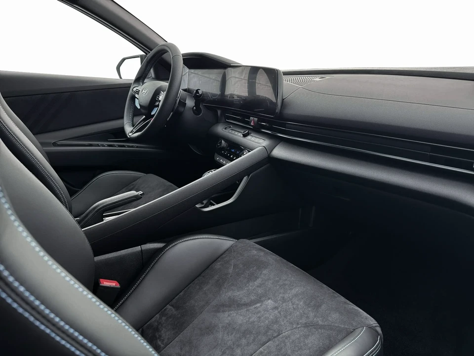 2026 Hyundai Elantra - Image 15 of 19