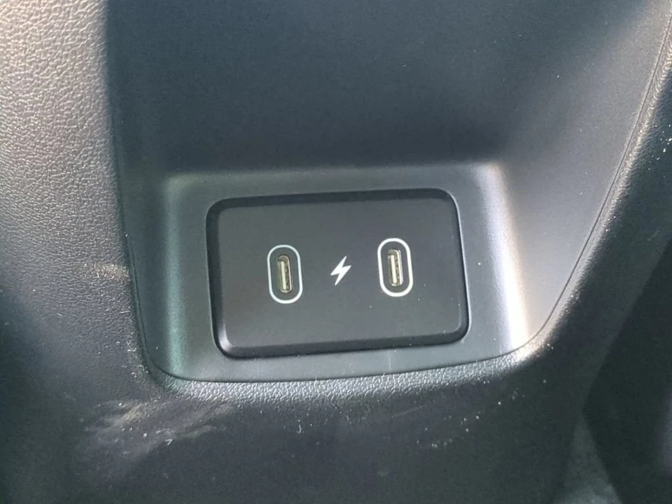 2026 Hyundai Elantra - Image 9 of 24