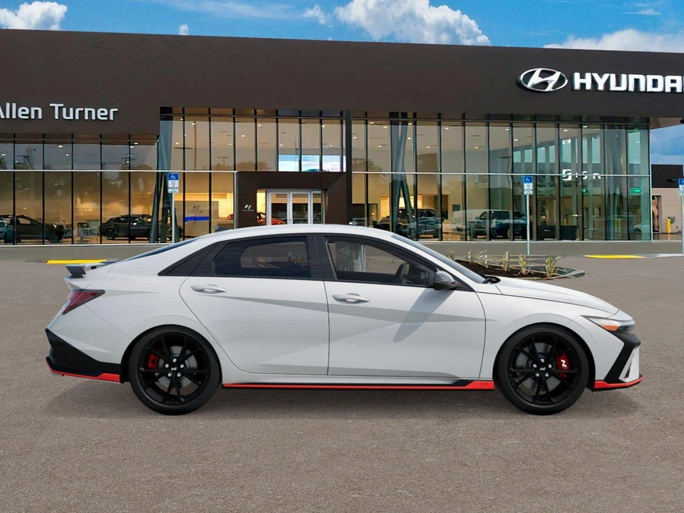 2026 Hyundai Elantra - Image 7 of 17