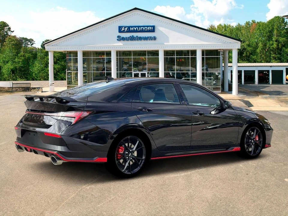 2026 Hyundai Elantra - Image 8 of 12