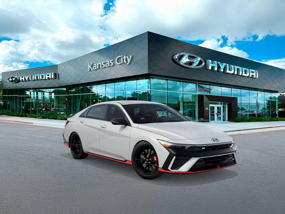 2026 Hyundai Elantra - Image 2 of 17
