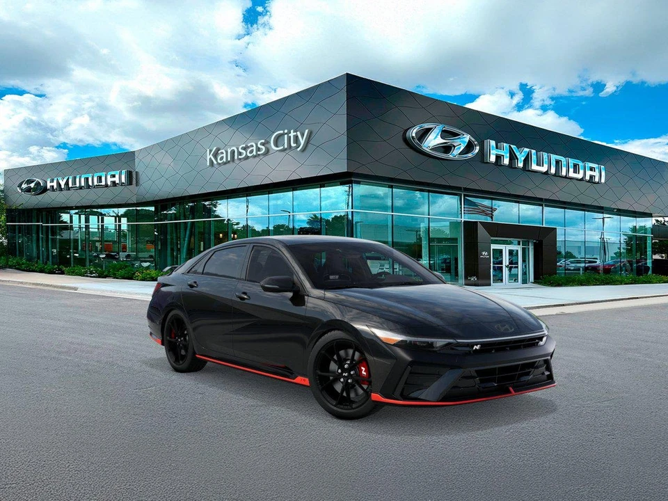 2026 Hyundai Elantra - Image 2 of 17