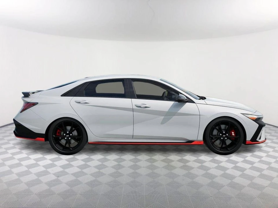 2026 Hyundai Elantra - Image 7 of 17