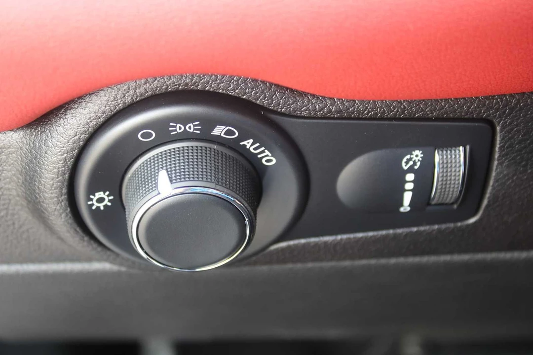 2027 Dodge Durango SRT Hellcat 3rd Gen - Image 28 of 31