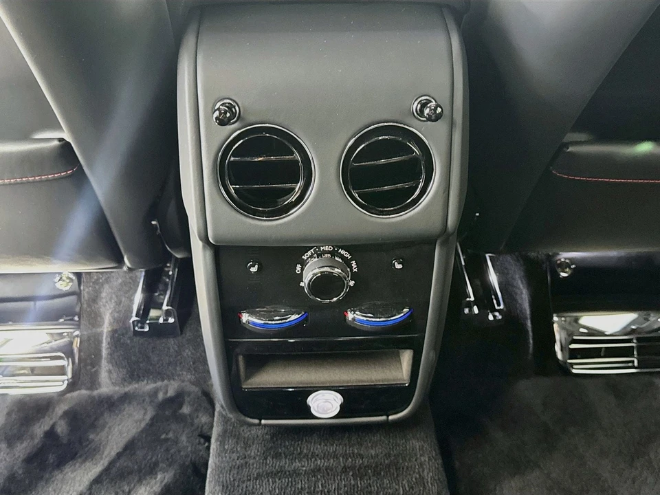 2027 Rolls-Royce Cullinan Black Badge - Image 26 of 31