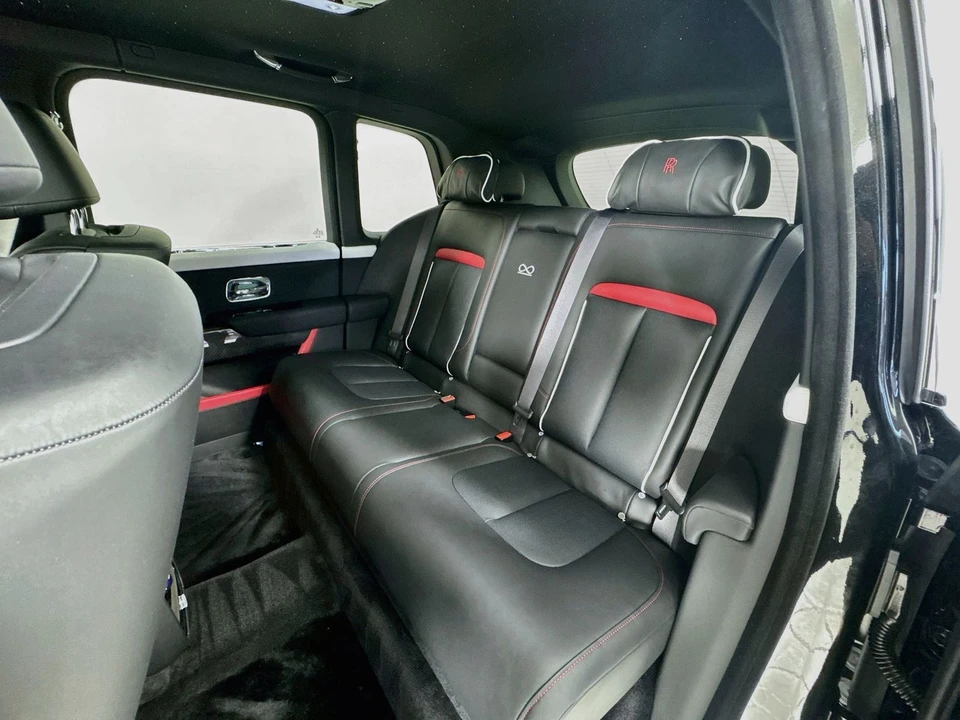 2027 Rolls-Royce Cullinan Black Badge - Image 25 of 31