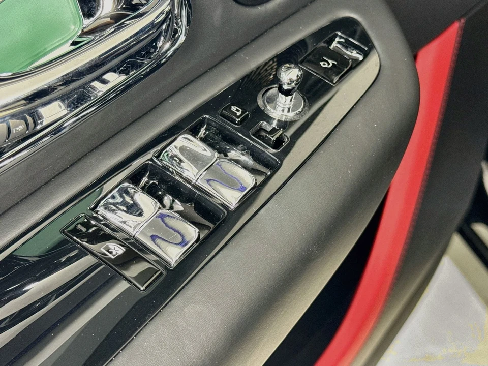 2027 Rolls-Royce Cullinan Black Badge - Image 17 of 31