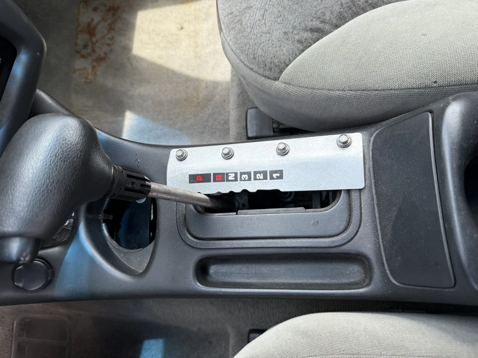 2003 Chevrolet Monte Carlo 6th Gen - Image 24 of 31
