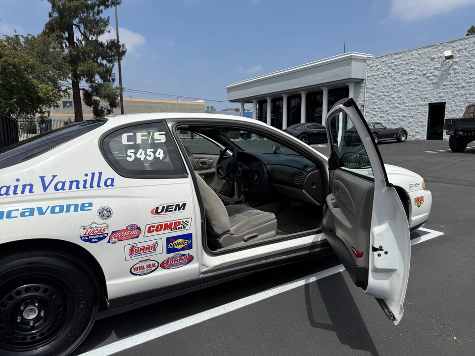 2003 Chevrolet Monte Carlo 6th Gen - Image 13 of 31