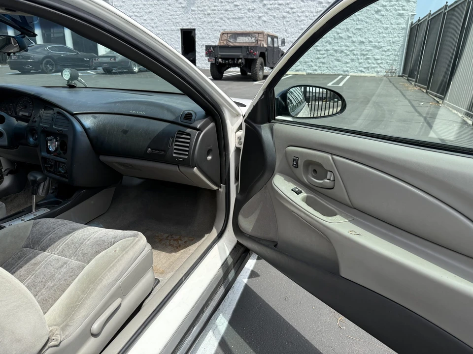 2003 Chevrolet Monte Carlo 6th Gen - Image 17 of 31