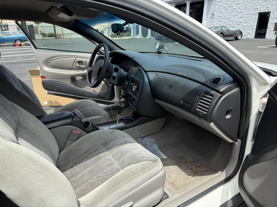 2003 Chevrolet Monte Carlo 6th Gen - Image 18 of 31