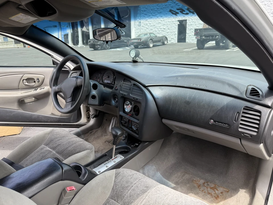 2003 Chevrolet Monte Carlo 6th Gen - Image 19 of 31