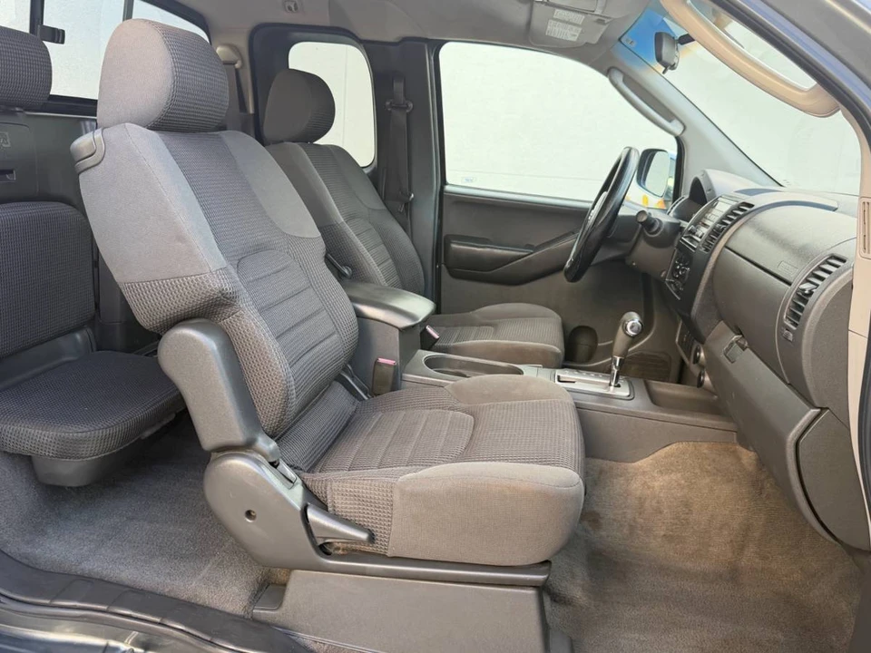 2006 Nissan Frontier 2nd Gen - Image 11 of 24