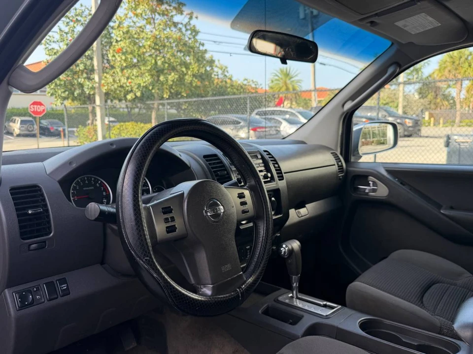 2006 Nissan Frontier 2nd Gen - Image 14 of 24
