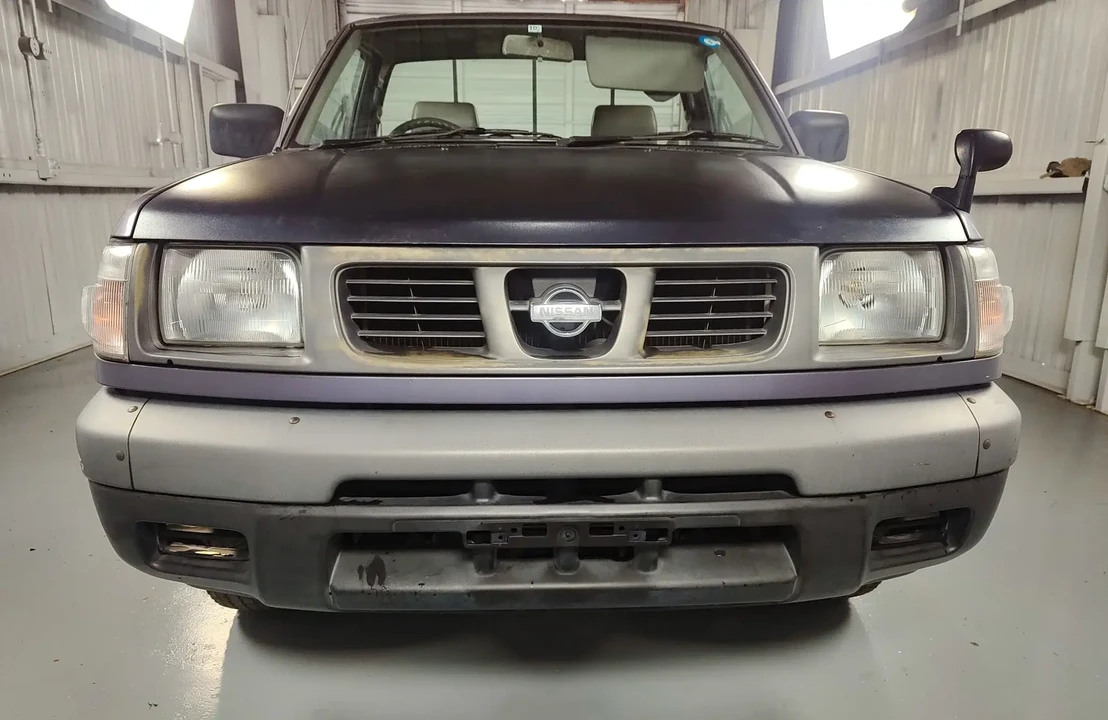 1997 Nissan Frontier 1st Gen - Image 2 of 6