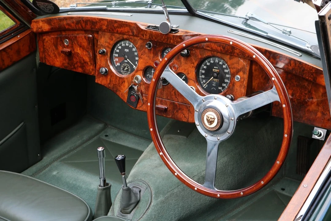 1953 Jaguar XK120 DHC Drophead - Image 27 of 30