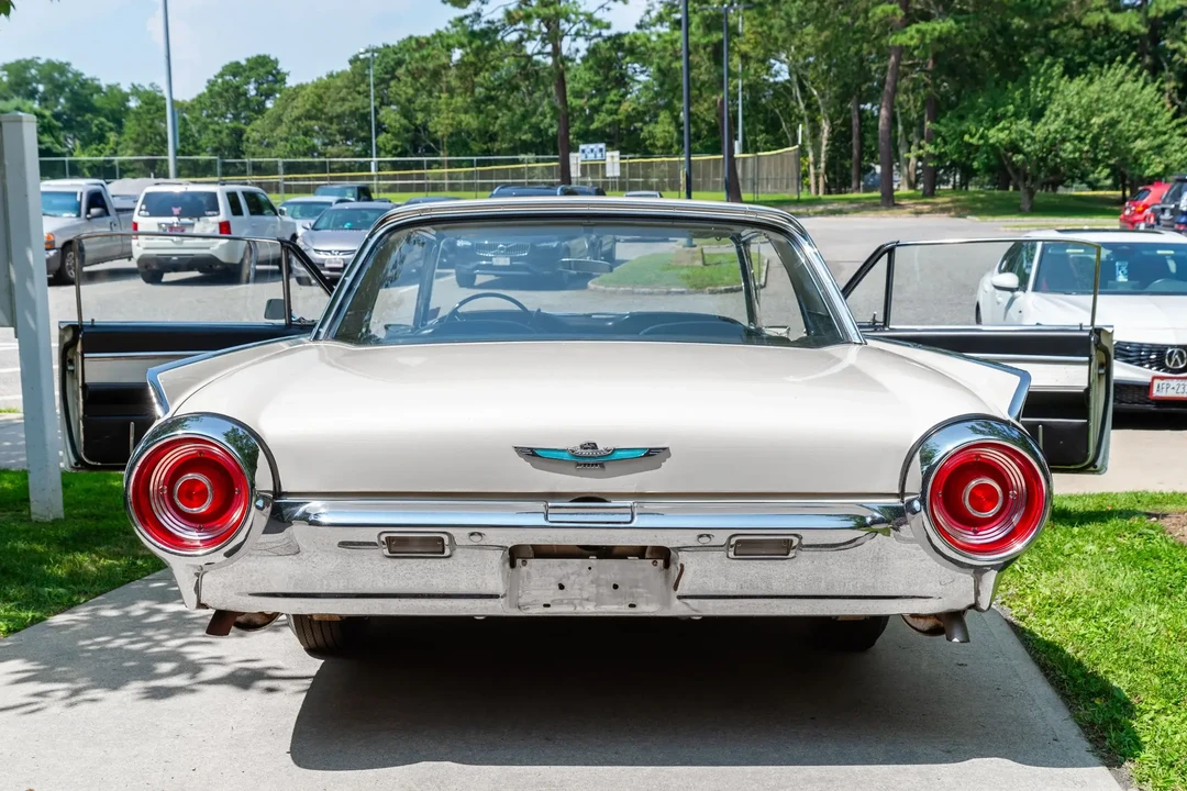 1962 Ford Thunderbird 3rd Gen - Image 5 of 6