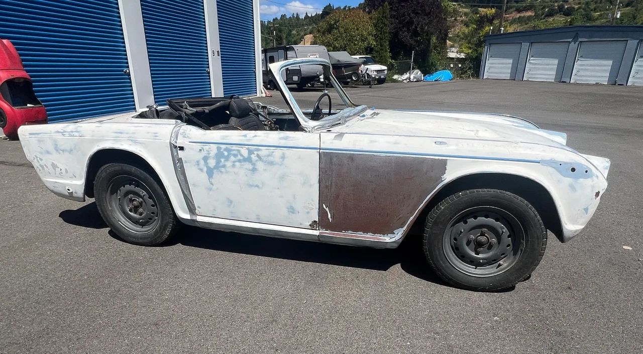 1966 Triumph TR4A - Image 21 of 31