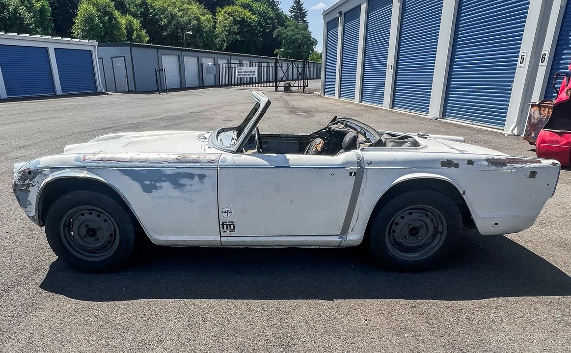 1966 Triumph TR4A - Image 9 of 31
