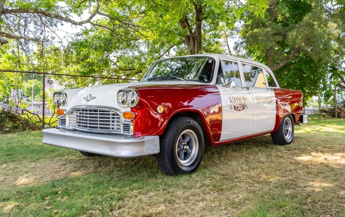 1973 Checker - Image 2 of 6