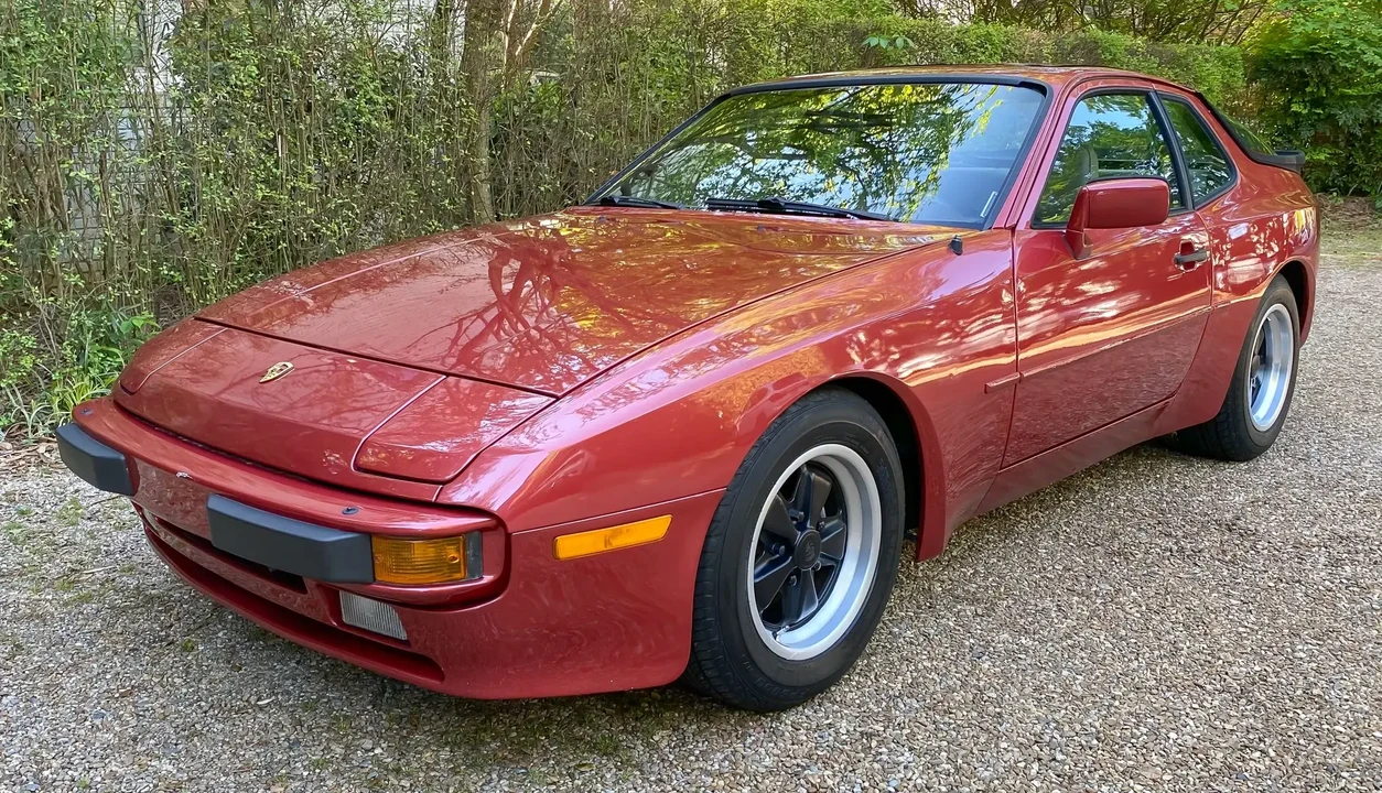 1983 Porsche 944 - Image 6 of 6