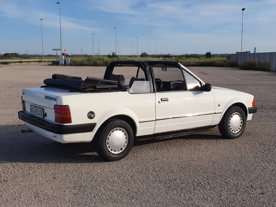 1984 Ford Escort - Image 9 of 30