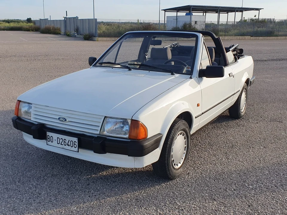 1984 Ford Escort - Image 2 of 30