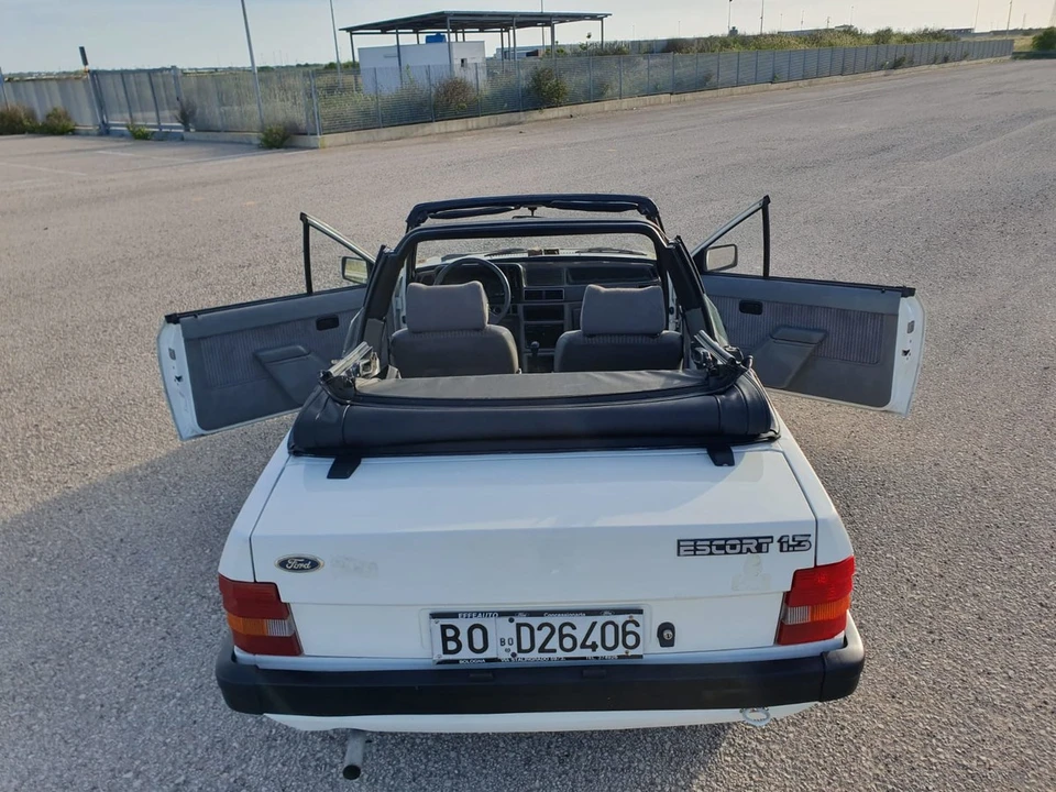 1984 Ford Escort - Image 11 of 30