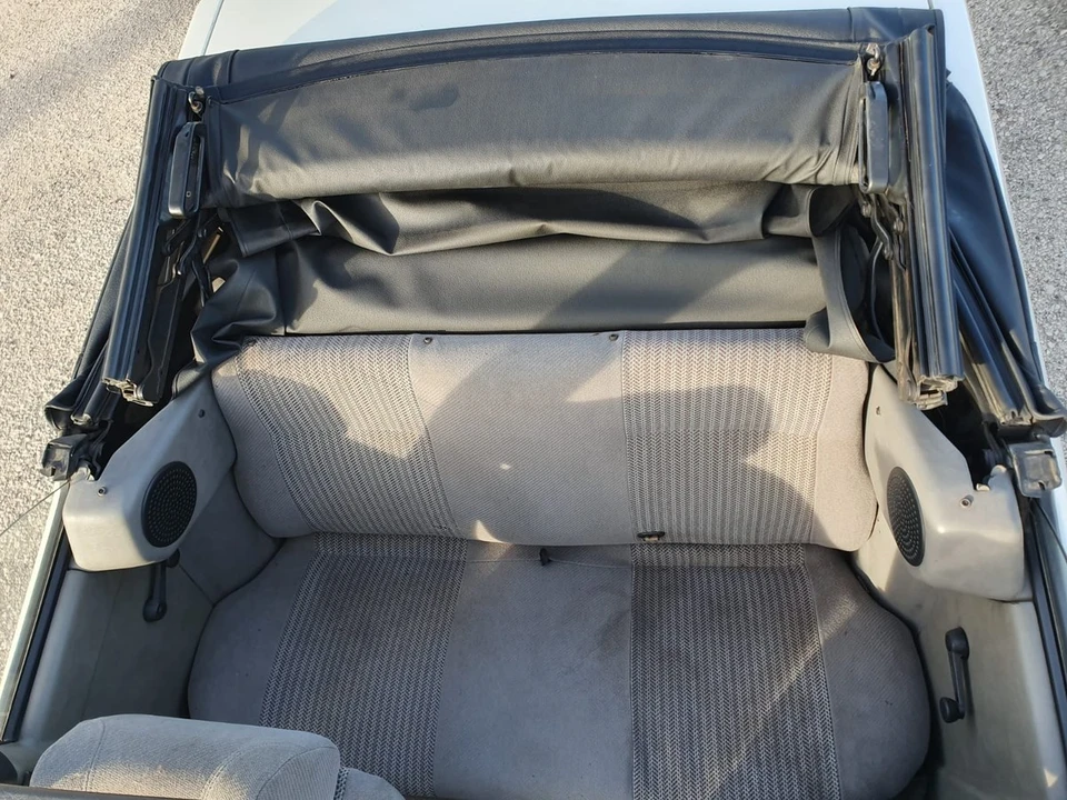 1984 Ford Escort - Image 25 of 30