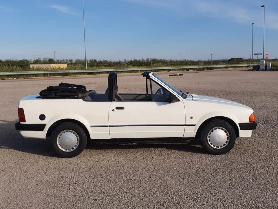 1984 Ford Escort - Image 10 of 30