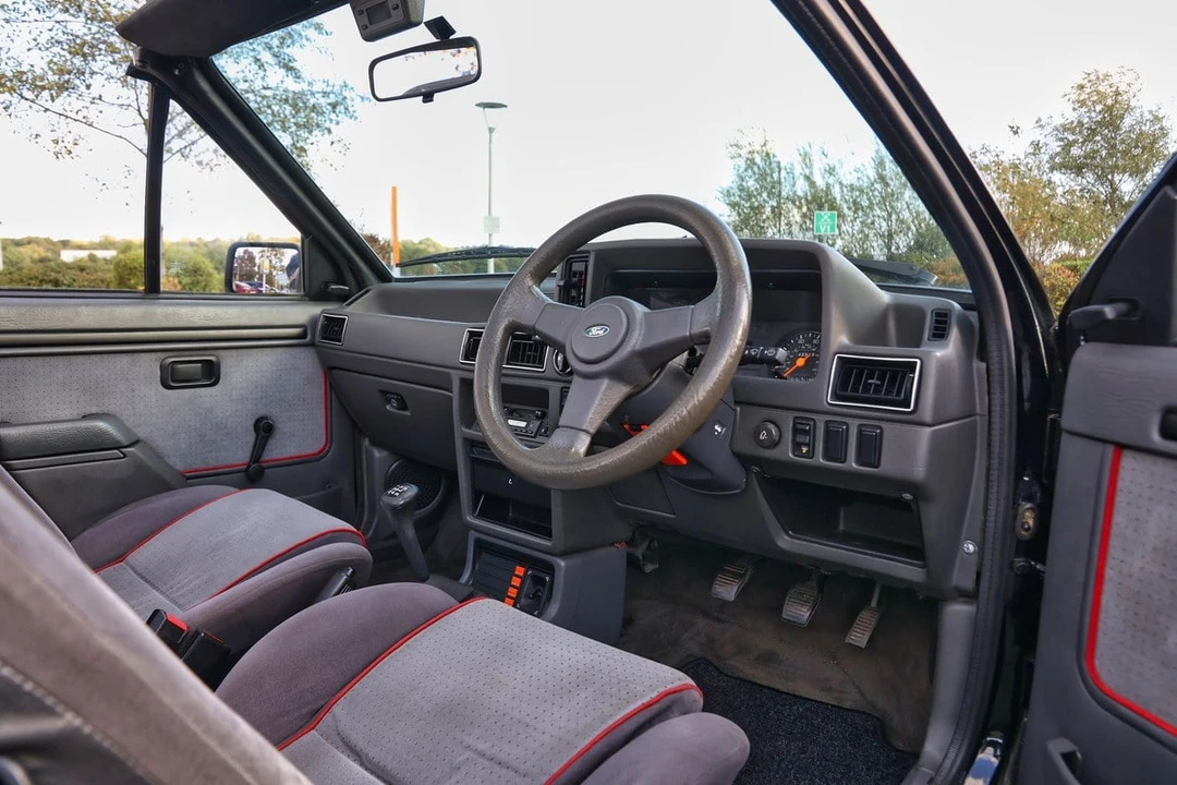 1984 Ford Escort - Image 17 of 30
