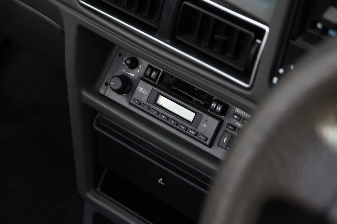 1984 Ford Escort - Image 28 of 30