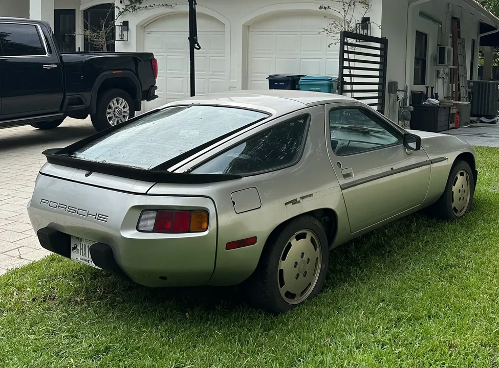 1984 Porsche 928 S - Image 6 of 6