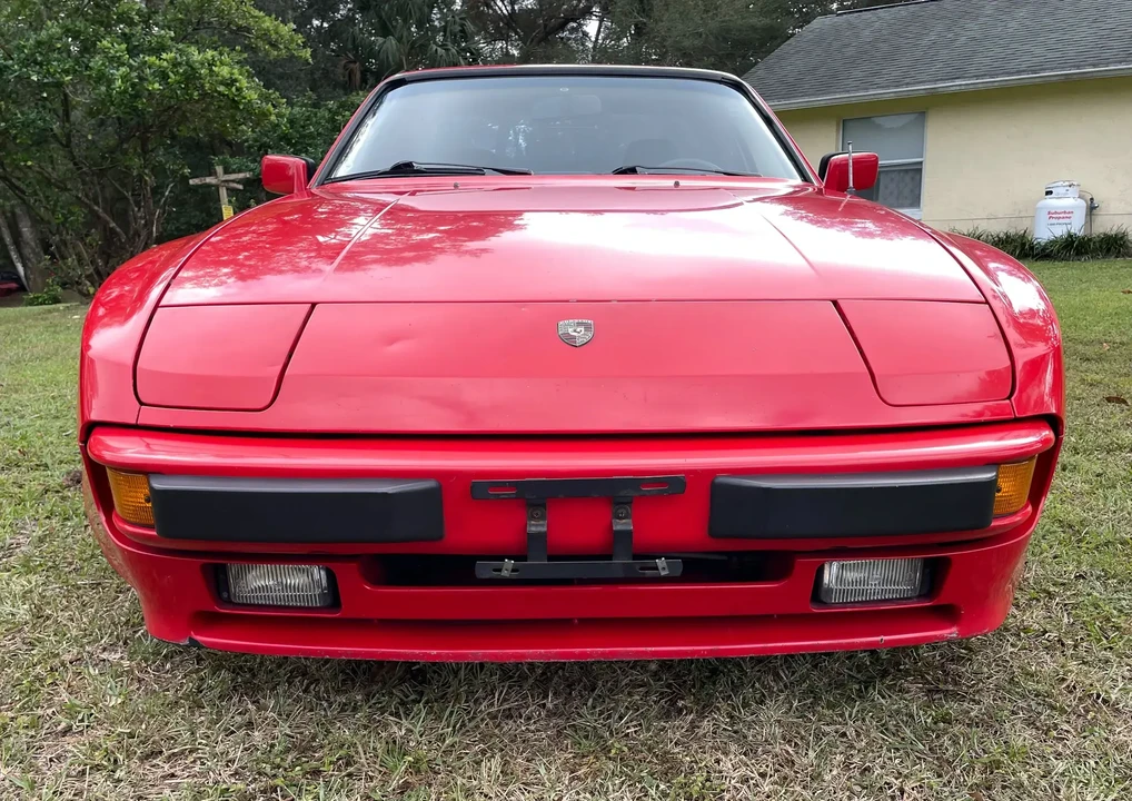 1984 Porsche 944 - Image 2 of 6