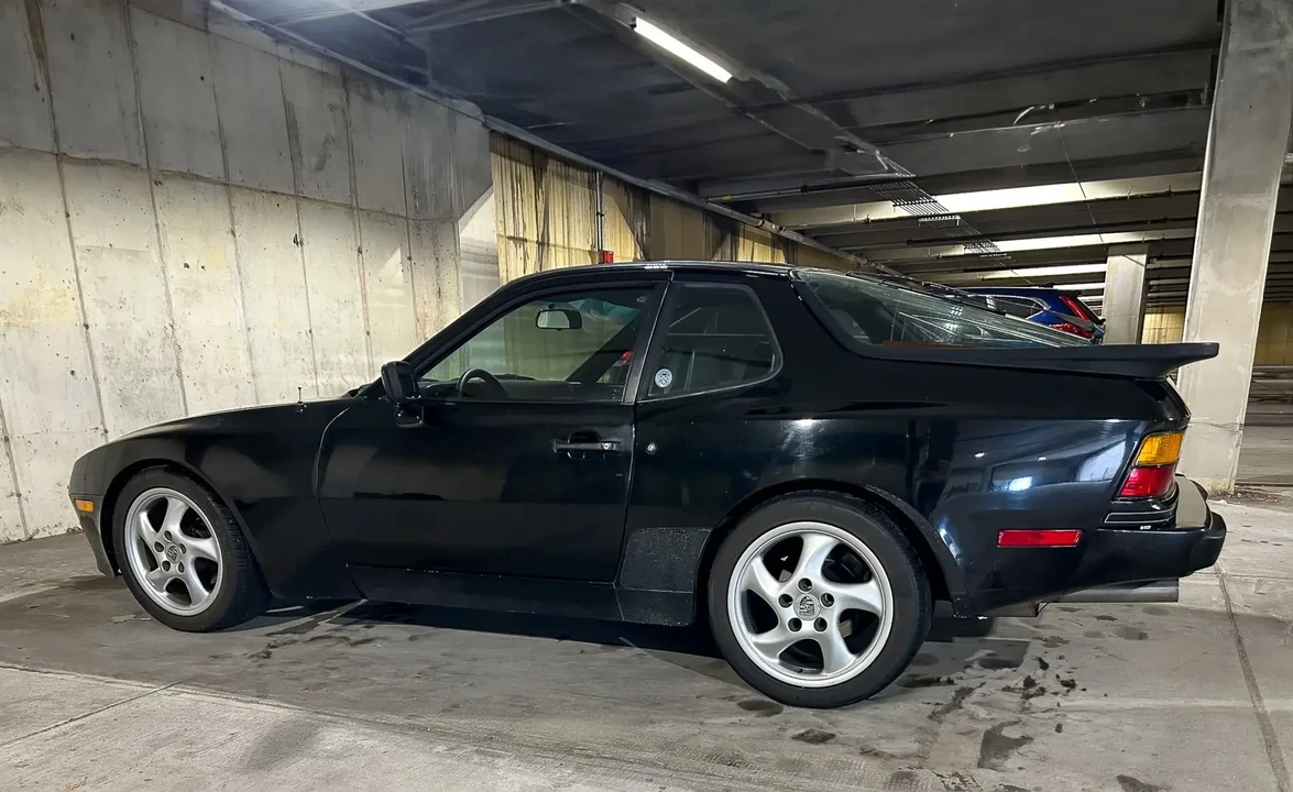 1984 Porsche 944 - Image 5 of 6