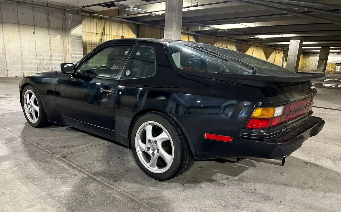 1984 Porsche 944 - Image 6 of 6
