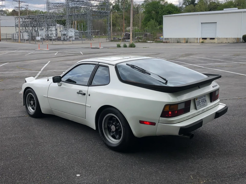 1985 Porsche 944 - Image 3 of 6