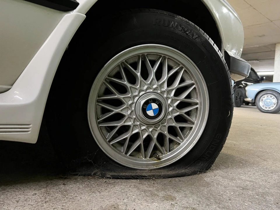 1987 BMW E30 3 Series - Image 13 of 30