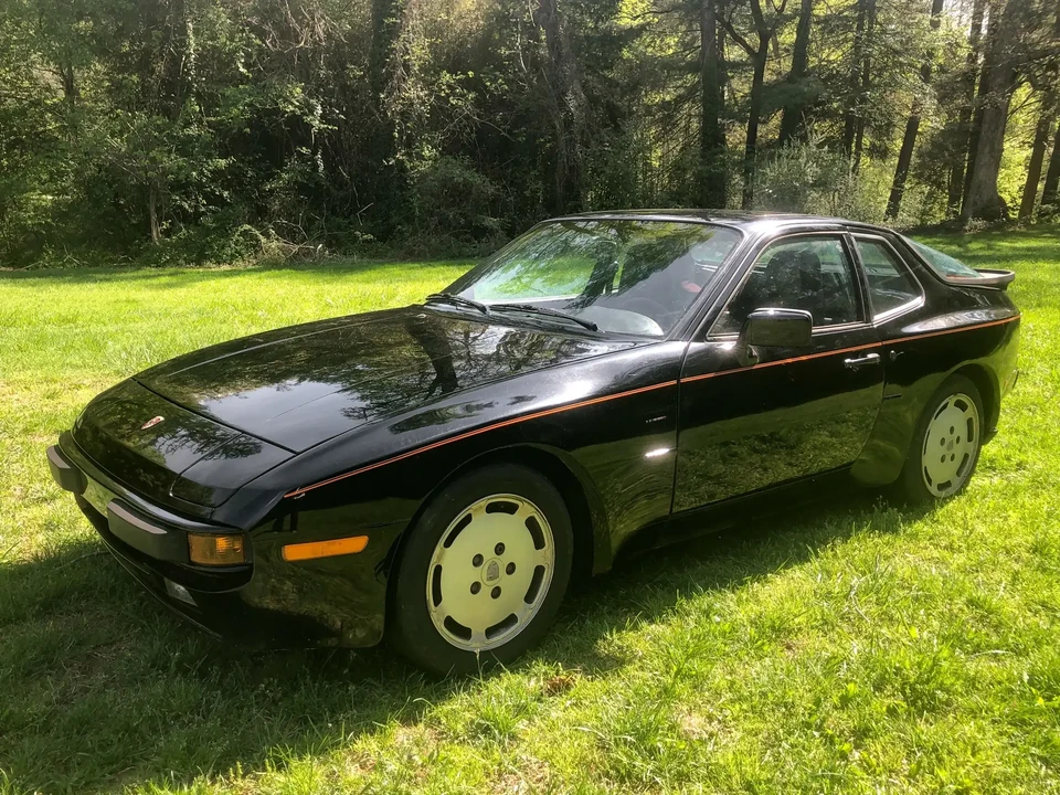 1987 Porsche 944 - Image 2 of 6