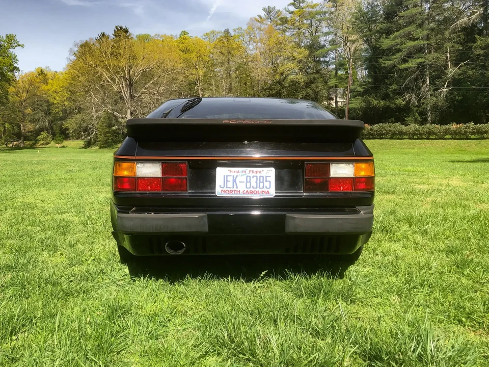 1987 Porsche 944 - Image 5 of 6