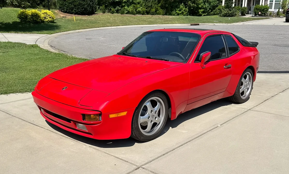 1987 Porsche 944 - Image 2 of 6
