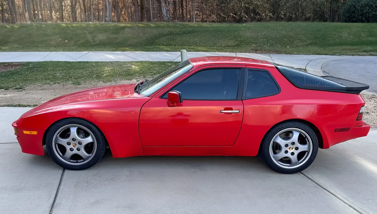 1987 Porsche 944 - Image 5 of 6