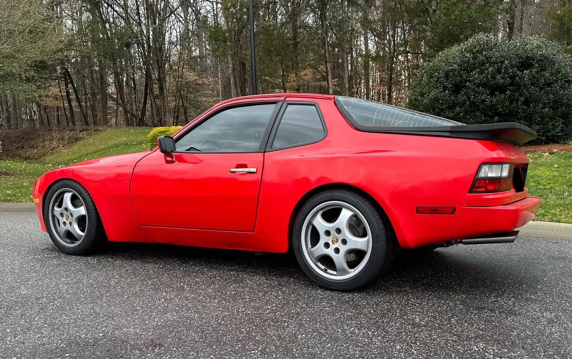 1987 Porsche 944 - Image 6 of 6