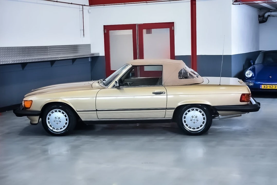 1988 Mercedes-Benz R107 SL-Class - Image 24 of 30